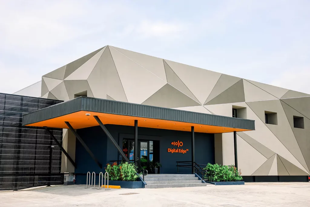 Construction of Green Data Centers in Asia | Digital Edge